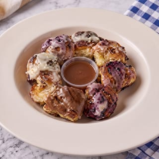 Garlic Knots